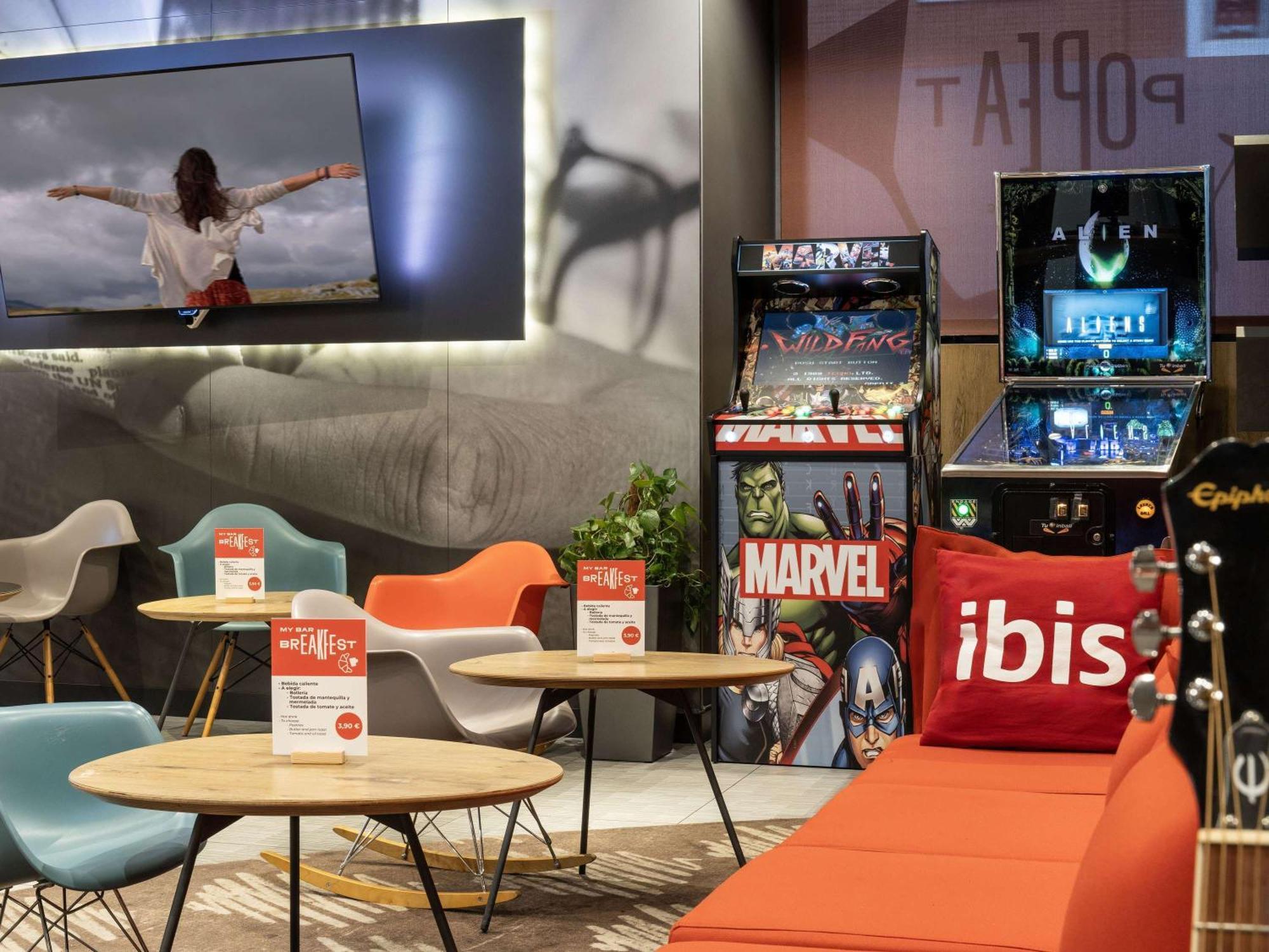 Ibis Madrid Aeropuerto Barajas Hotel Ngoại thất bức ảnh