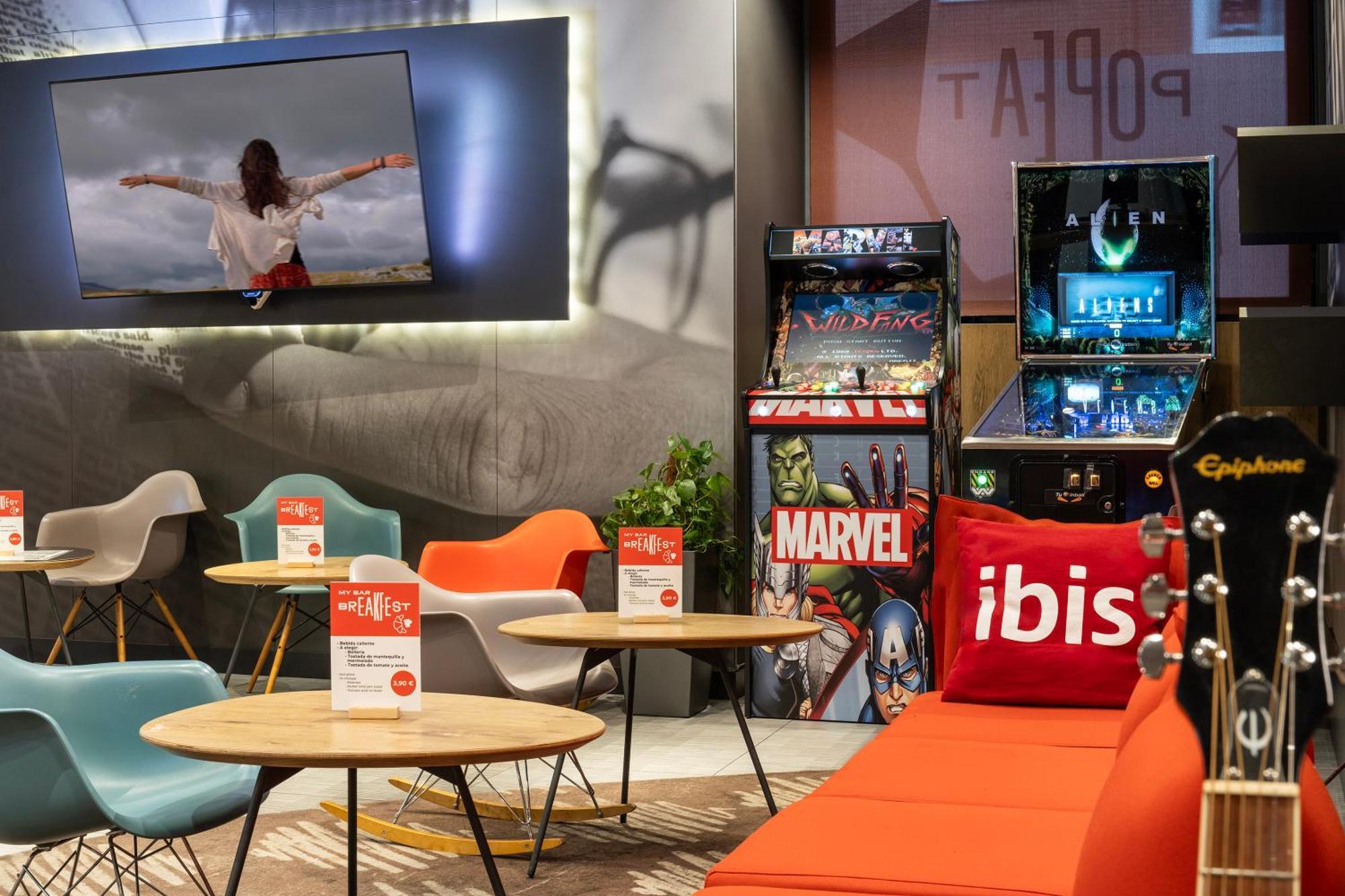 Ibis Madrid Aeropuerto Barajas Hotel Ngoại thất bức ảnh